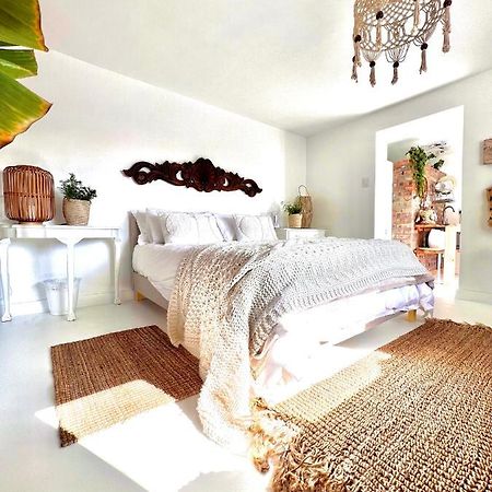 Sunny Bali Cottage Mossel Bay Exterior foto